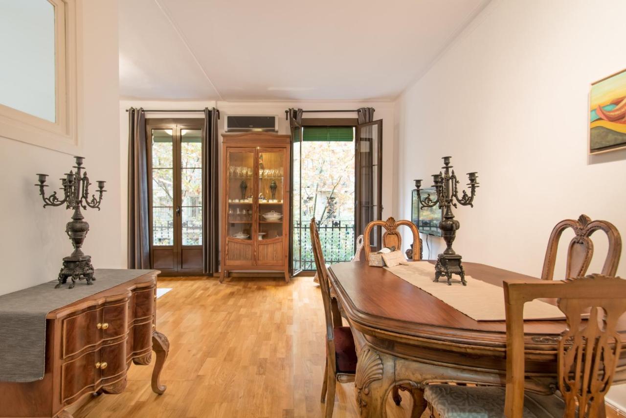 Art Nouveau Apartment Barcelona Exterior photo