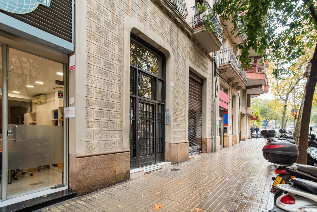 Art Nouveau Apartment Barcelona Exterior photo